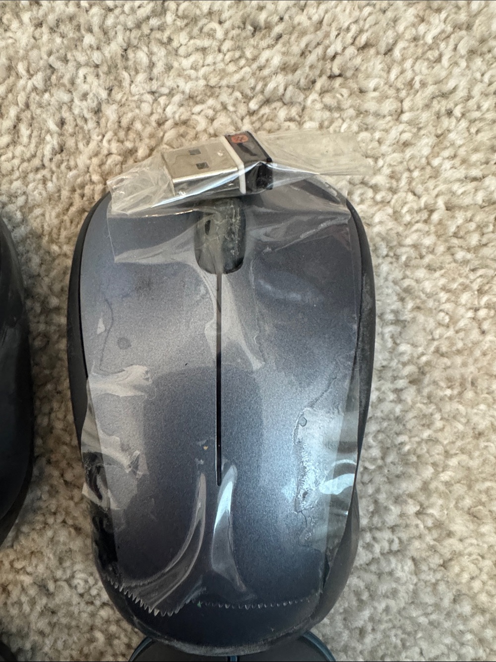 Logitech Wireless Mouse Set - Black, Purple, Blue - Picture 4 of 6